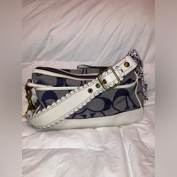 Vintage coach shoulder bag - Picture 4 of 11